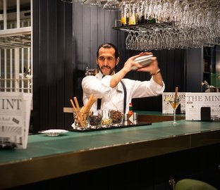 Bar  Vincci The Mint 4* Madrid